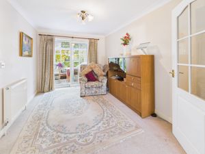 Dining Room- click for photo gallery